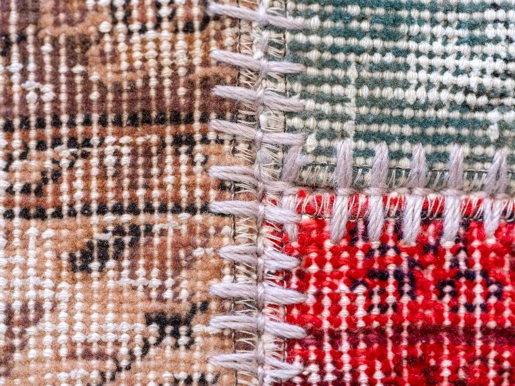 Cozy knitted rugs and floor coverings in various textures